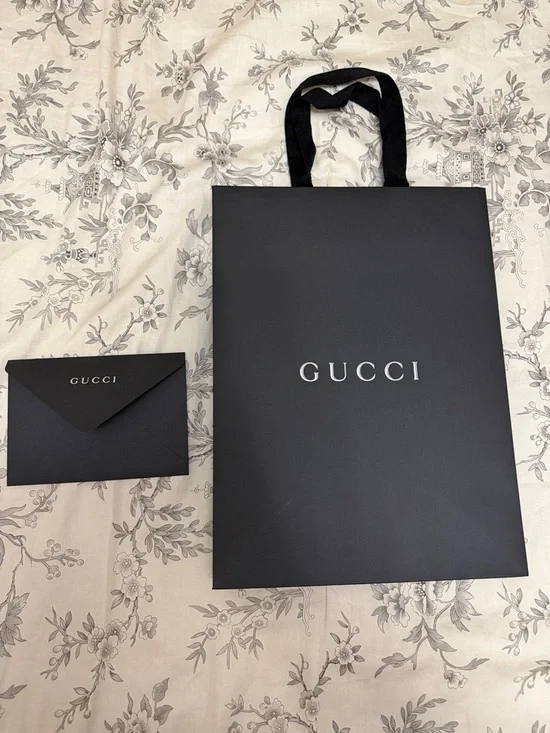Gucci Black Gift Bag with Matching Envelope - Picture 5 of 5
